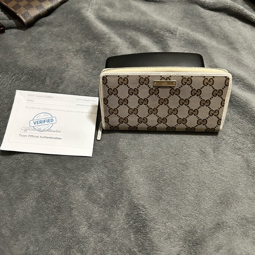 Gucci Beige and Brown Zip Wallet